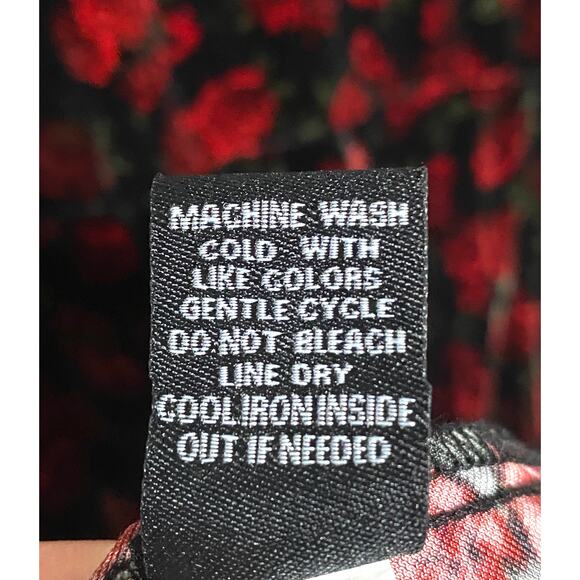 Torrid 2 Red Rose Velvet Dress Dark Romantic Whimsigoth Fairy Grunge Faux Wrap - Picture 6 of 6